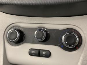Tata Tiago 1.2 XT AMT - Image 8