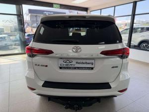 Toyota Fortuner 2.4GD-6 4X4 automatic - Image 4