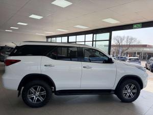Toyota Fortuner 2.4GD-6 4X4 automatic - Image 5