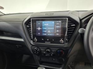 Isuzu D-Max 1.9TD single cab low-rider - Image 11
