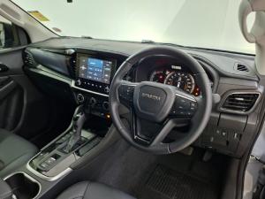 Isuzu mu-X 1.9TD LS - Image 12