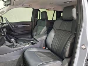 Isuzu mu-X 1.9TD LS - Image 9
