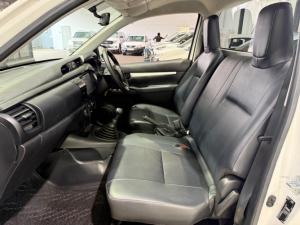 Toyota Hilux 2.0 single cab S (aircon) - Image 5