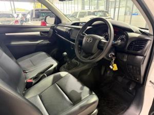 Toyota Hilux 2.0 single cab S (aircon) - Image 8