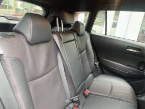 Toyota Corolla Cross 1.8 Hybrid GR-Sport - Image 9