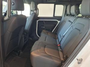 Land Rover Defender 110 D250 X-Dynamic SE - Image 27