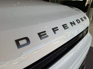Land Rover Defender 110 D250 X-Dynamic SE - Image 3