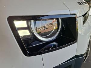 Land Rover Defender 110 D250 X-Dynamic SE - Image 4