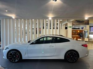 BMW 4 Series M440i xDrive coupe - Image 4