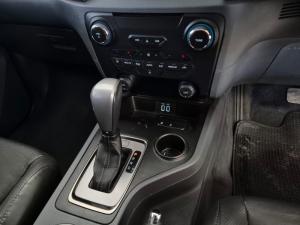 Ford Everest 2.2TDCi XLT auto - Image 18