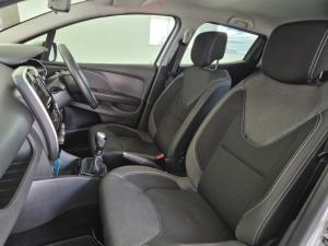 Renault Clio 66kW turbo Authentique - Image 6