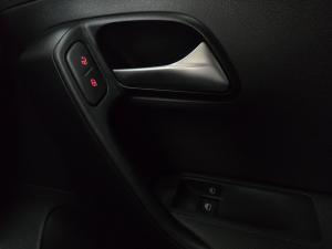 Volkswagen Polo Vivo hatch 1.4 Life - Image 17
