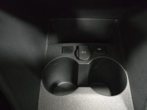 Volkswagen Polo Vivo hatch 1.4 Life - Image 18