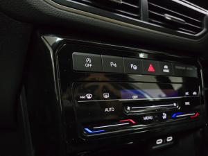 Volkswagen T-Cross 1.0TSI R-Line - Image 9