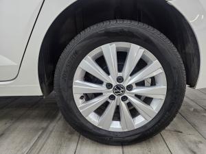 Volkswagen Polo sedan 1.6 Life - Image 11