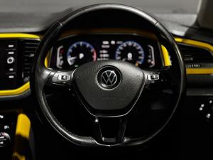 Volkswagen T-Roc 2.0TSI 140kW 4Motion Design - Image 12