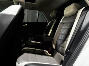 Volkswagen T-Roc 2.0TSI 140kW 4Motion Design - Image 23