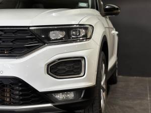 Volkswagen T-Roc 2.0TSI 140kW 4Motion Design - Image 4