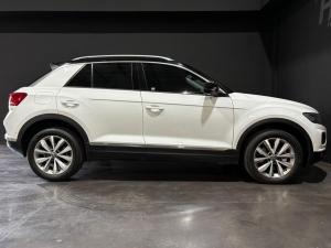 Volkswagen T-Roc 2.0TSI 140kW 4Motion Design - Image 6
