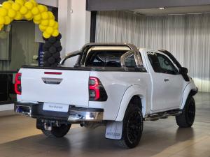 Toyota Hilux 2.8GD-6 Xtra cab 4x4 Legend 50 auto - Image 4