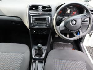 Volkswagen Polo Vivo hatch 1.4 Trendline - Image 9