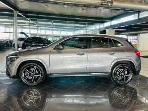Mercedes-Benz GLA GLA200d Progressive - Image 11