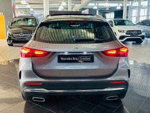 Mercedes-Benz GLA GLA200d Progressive - Image 12
