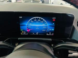 Mercedes-Benz GLA GLA200 Progressive - Image 17