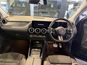 Mercedes-Benz GLA GLA200 Progressive - Image 9