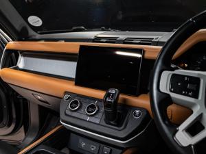 Land Rover Defender 110 D300 X-Dynamic HSE - Image 12