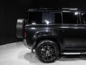 Land Rover Defender 110 D300 X-Dynamic HSE - Image 30