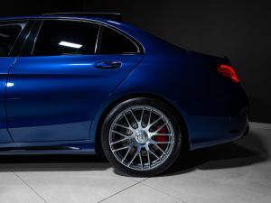 Mercedes-Benz C-Class C63 S - Image 4