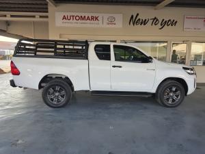 Toyota Hilux 2.4GD-6 Xtra cab Raider manual - Image 3