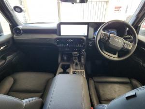 Toyota Land Cruiser Prado 2.8GD VX-R - Image 6