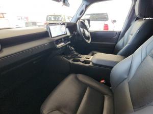 Toyota Land Cruiser Prado 2.8GD VX-R - Image 7