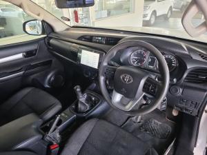 Toyota Hilux 2.4GD-6 Xtra cab Raider manual - Image 7