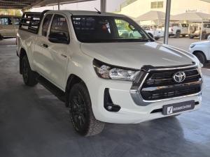 Toyota Hilux 2.4GD-6 Xtra cab Raider manual - Image 1