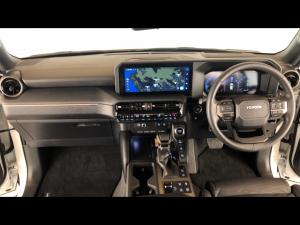 Toyota Land Cruiser Prado 2.8GD VX-R - Image 6