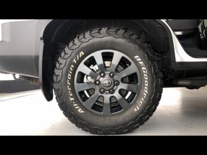 Toyota Land Cruiser Prado 2.8GD VX-R - Image 20