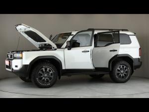 Toyota Land Cruiser Prado 2.8GD VX-R - Image 27