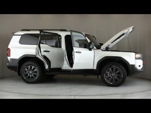 Toyota Land Cruiser Prado 2.8GD VX-R - Image 30