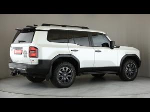 Toyota Land Cruiser Prado 2.8GD VX-R - Image 2