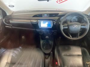Toyota Hilux 2.0 single cab S - Image 6