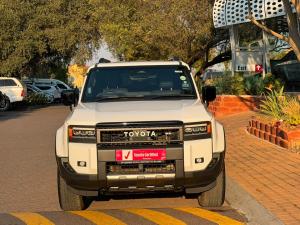 Toyota Land Cruiser Prado 2.8GD VX-R - Image 4