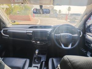 Toyota Hilux 2.8GD-6 double cab 4x4 Raider auto - Image 6