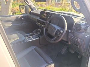 Toyota Land Cruiser Prado 2.8GD VX-R - Image 7