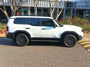 Toyota Land Cruiser Prado 2.8GD VX-R - Image 3