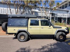 Toyota Land Cruiser 79 4.5D-4D V8 double cab LX - Image 3