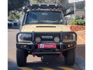 Toyota Land Cruiser 79 4.5D-4D V8 double cab LX - Image 4