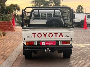 Toyota Land Cruiser 79 4.5D-4D LX V8 single cab - Image 5